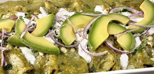 Enchiladas de aguacate y pollo
