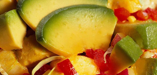 Tostada de Ají amarillo y aguacate  